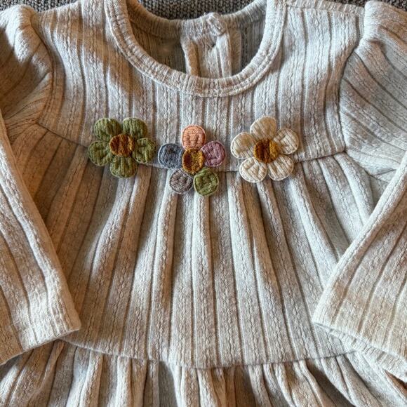 French Connection Baby Dress 3–6M Beige Knit Long Sleeve Floral Cottagecore Boho - Picture 3 of 4